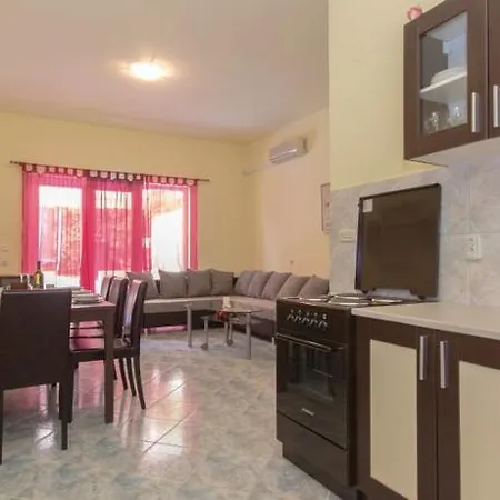 Διαμέρισμα Apartment Pula 29 *