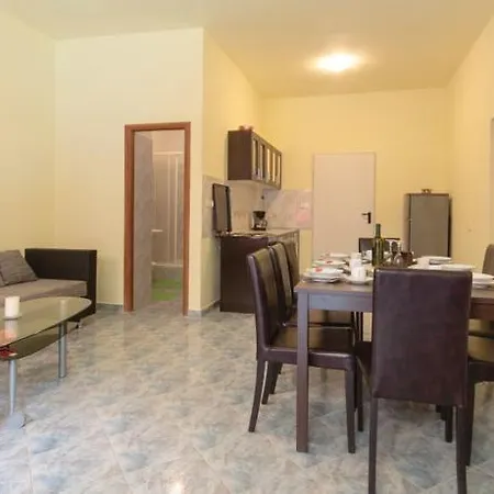 Apartment Pula 29 * Πούλα