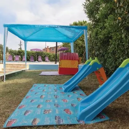 Apartment Pula 29 דירה